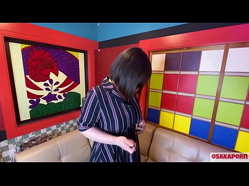 ❤️ חמודה יפנית עם ציצים גדולים מאוננת עם צעצועי מין ויש לה אורגזמה. היא מדברת בראיון על החוויה המזוינת שלה. ציצים ענקיים וכוס שעיר גונח בקול רם. אוסקאפורן ❤️❌ סתם פורנו ב-iw.gaypornforyou.ru ️❤